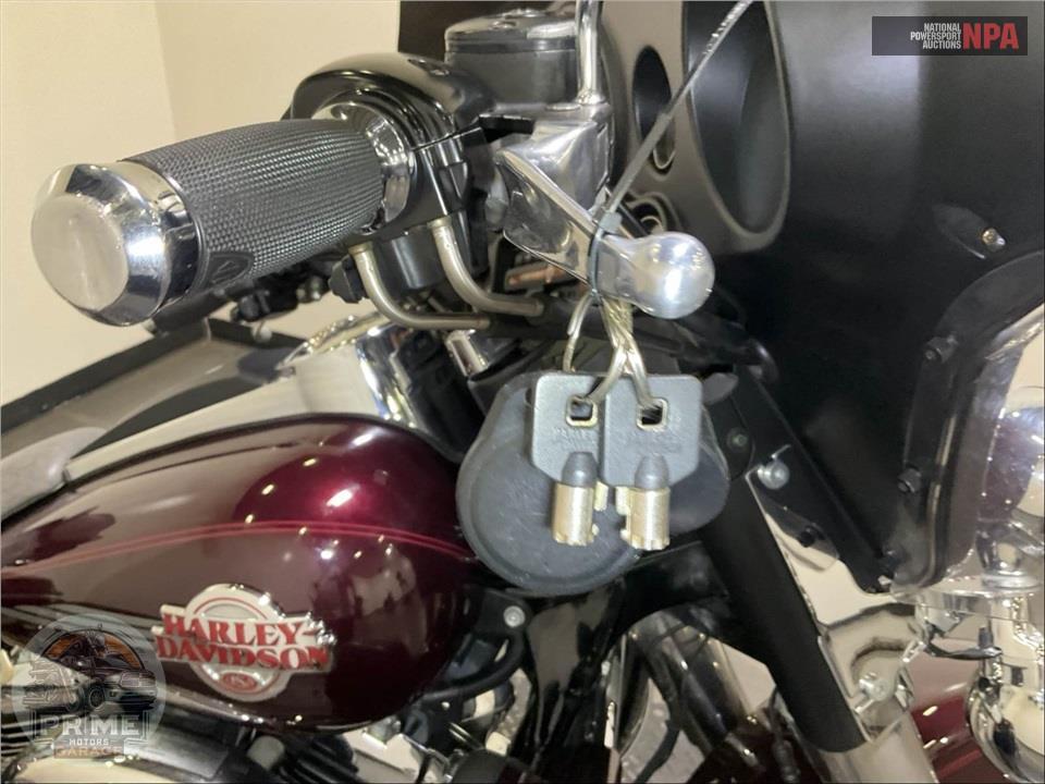 2005 Harley-Davidson FLHTCUI ULTRA CLASSIC ELECTRA GLIDE — фото 12