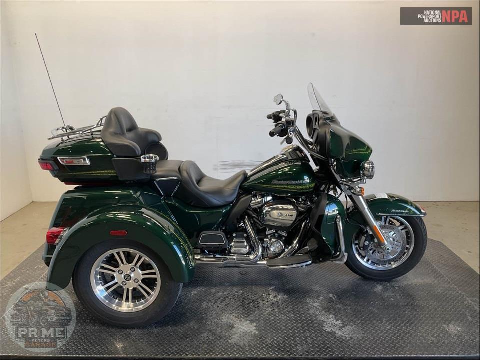 2019 Harley-Davidson FLHTCUTG TRI GLIDE ULTRA — фото 1