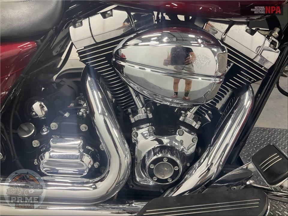 2016 Harley-Davidson FLHXS STREET GLIDE SPECIAL — фото 6