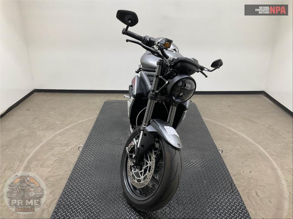 2022 Triumph STREET TRIPLE 765 RS (SILVER) — фото 2