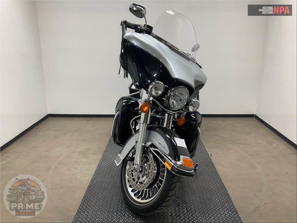 2013 Harley-Davidson FLHTCU UL CLSC EL GLIDE — фото 2