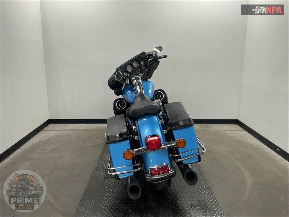 2011 Harley-Davidson FLHTK ELECTRA GLIDE UL LI — фото 4