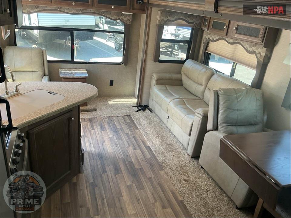 2017 Keystone Rv M-28 RLS - COUGAR X-LITE SERIES — фото 8