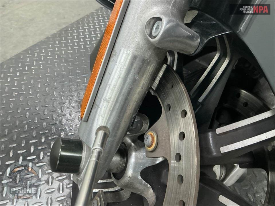 2019 Harley-Davidson FLTRU ROAD GLIDE ULTRA — фото 32