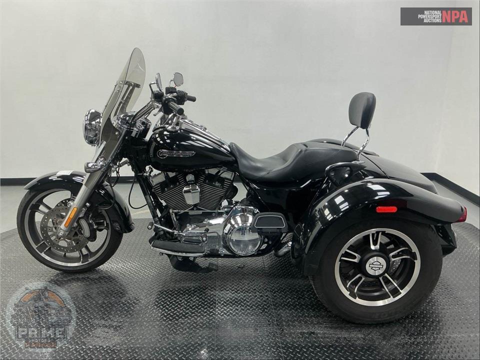 2016 Harley-Davidson FLRT FREEWHEELER — фото 3