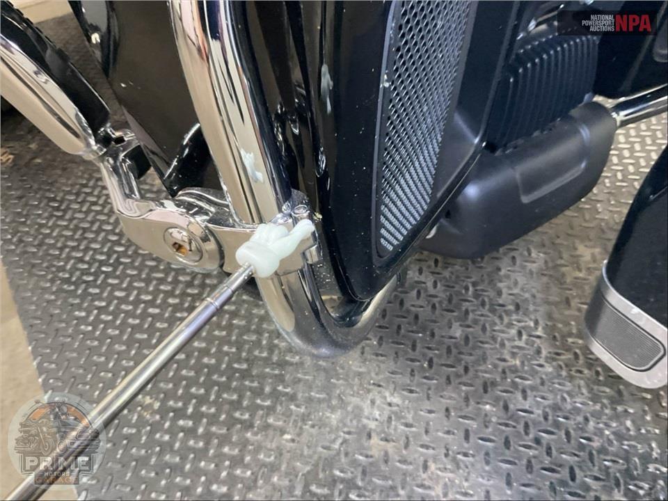 2024 Harley-Davidson FLHTCUTG TRI GLIDE ULTRA CLASSIC — фото 14