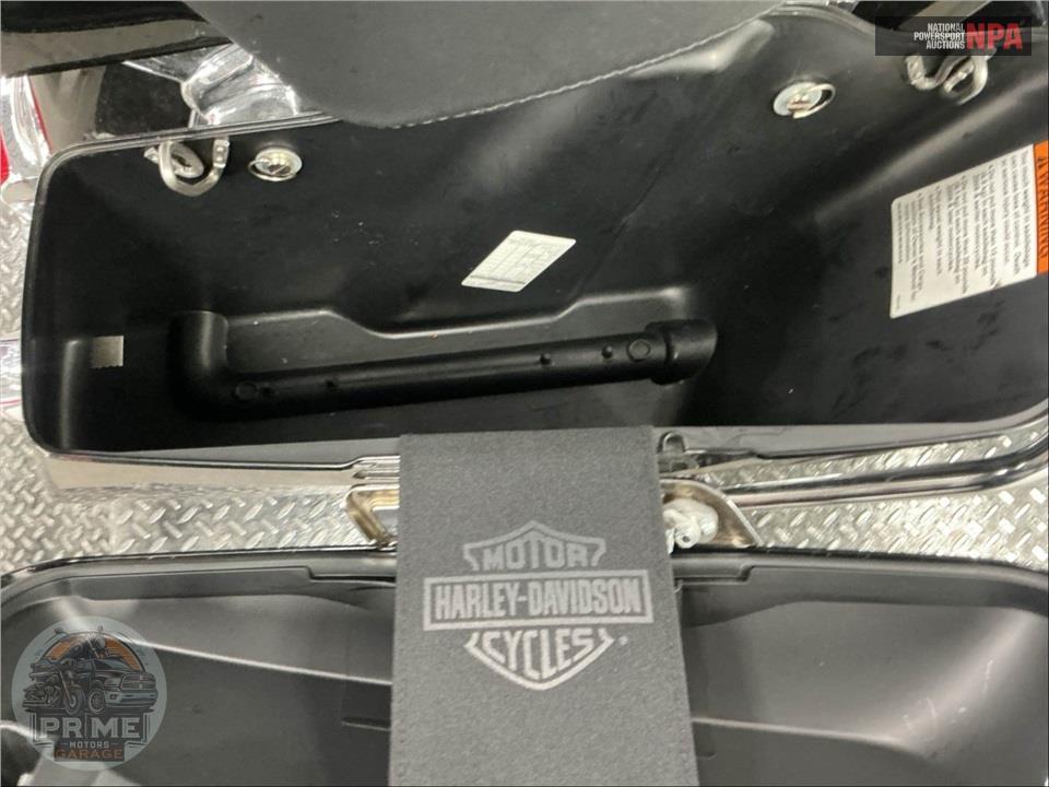 2015 Harley-Davidson FLHTK ELECTRA GLIDE ULTRA LIMITED — фото 21