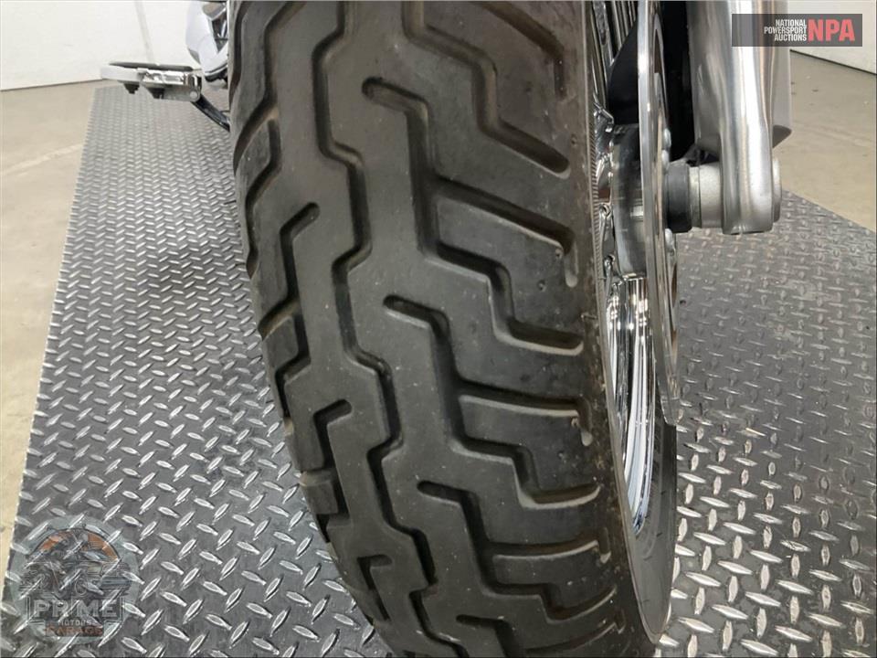 2019 Harley-Davidson FLDE DELUXE — фото 14