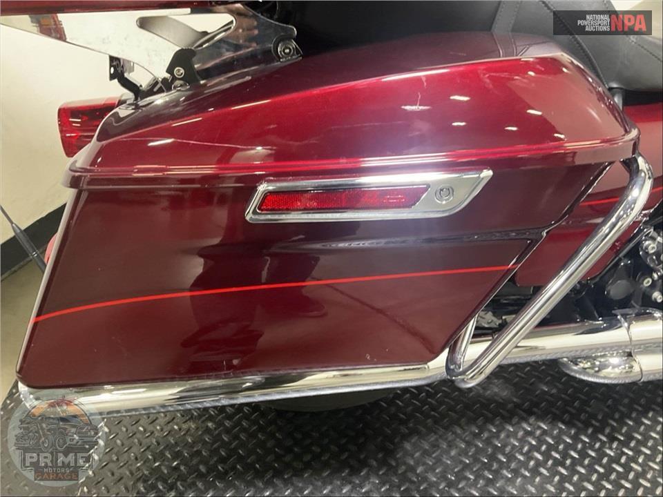 2016 Harley-Davidson FLHTKL ULTRA LIMITED LOW — фото 25
