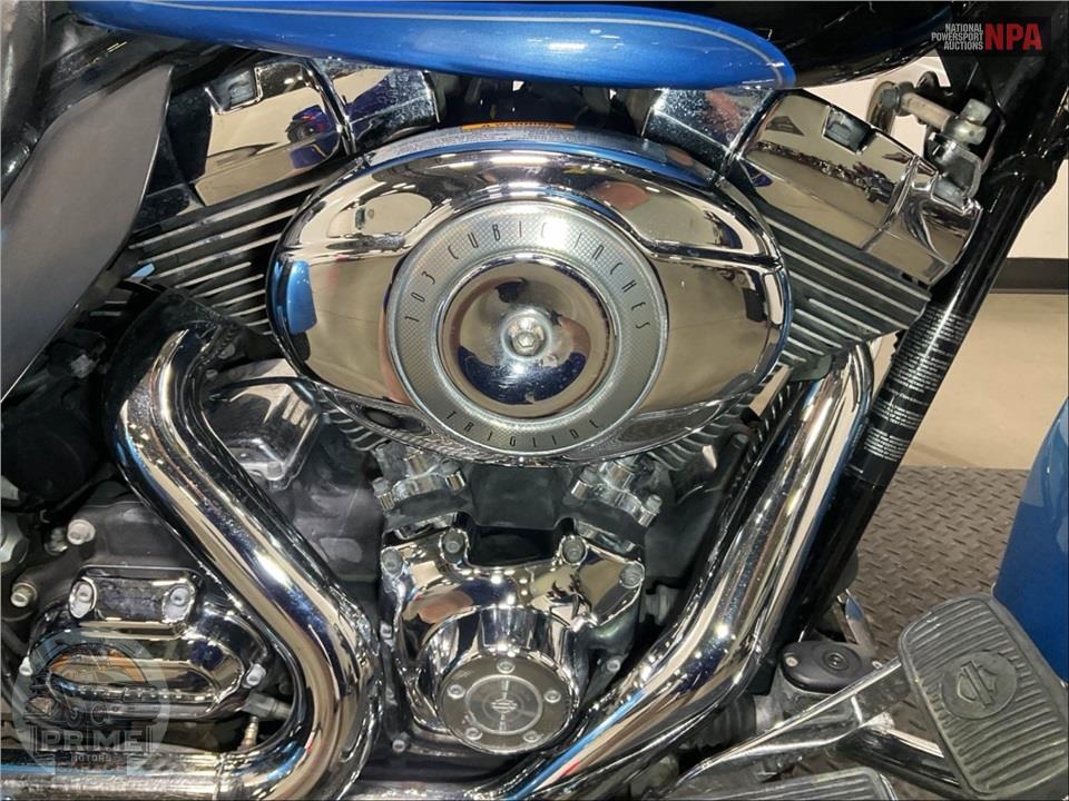 2011 Harley-Davidson FLHTCUTG TRIGLIDE UL CLSC — фото 6
