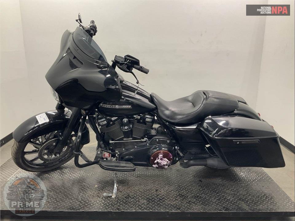 2019 Harley-Davidson FLHXS STREET GLIDE SPECIAL — фото 3