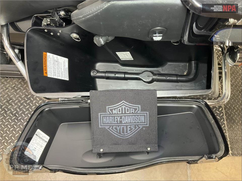 2013 Harley-Davidson FLHTCU UL CLSC EL GLIDE — фото 19
