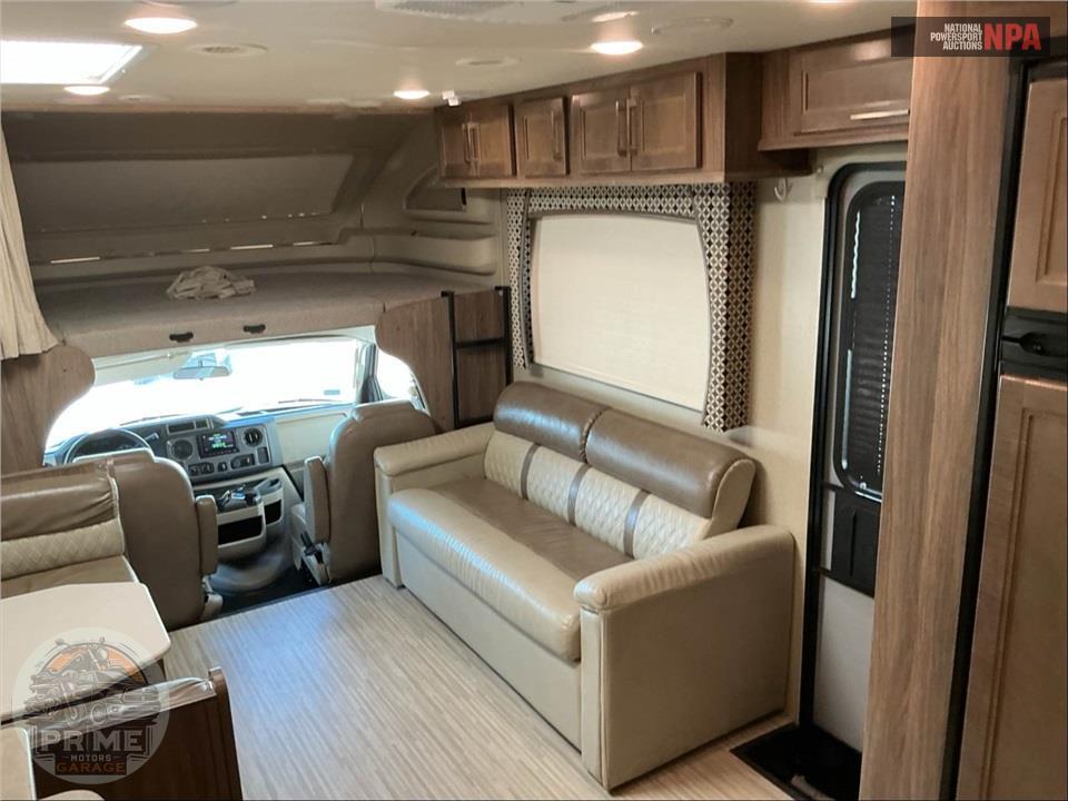 2018 Jayco M-30 XP FORD E450 - GREYHAWK PRESTIGE SERIES — фото 10