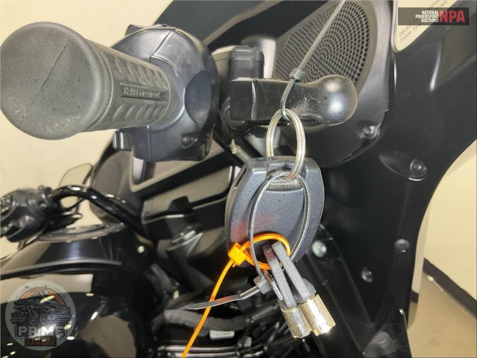 2025 Harley-Davidson FLHX STREET GLIDE — фото 10