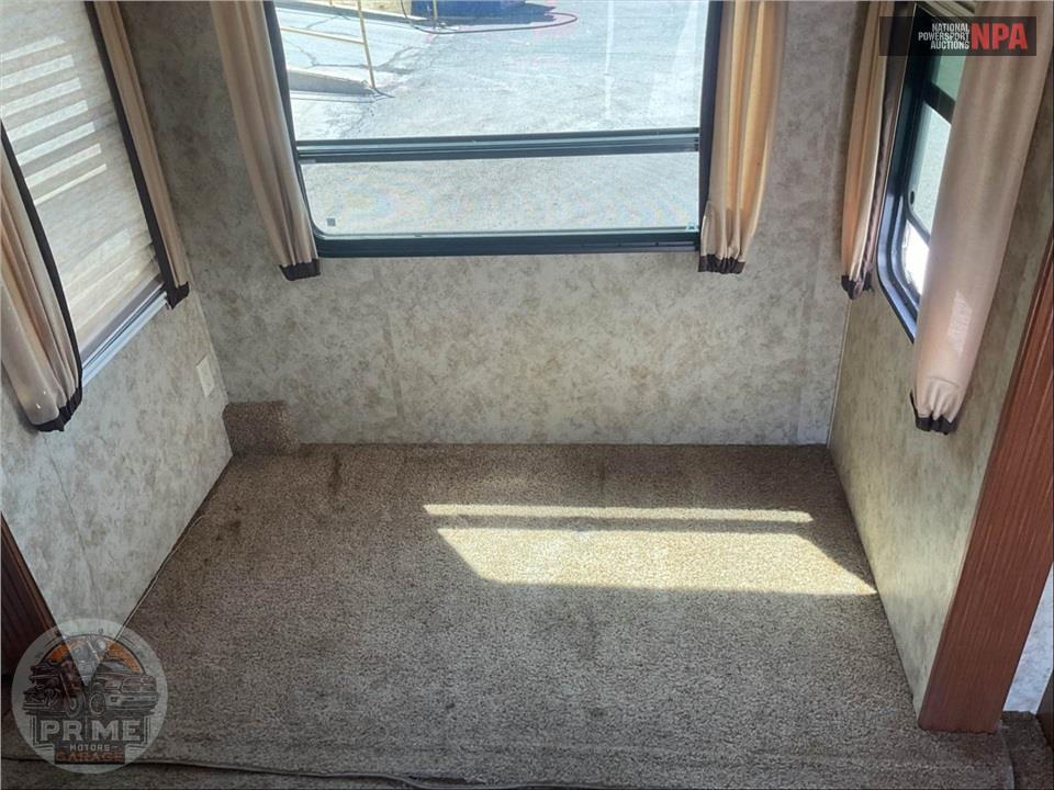 2012 Keystone Rv M-3750 FL - MONTANA BIG SKY FIFTH WHEEL SERIES — фото 10