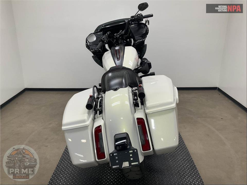 2024 Harley-Davidson FLTRXSTSE CVO ROAD GLIDE ST — фото 4