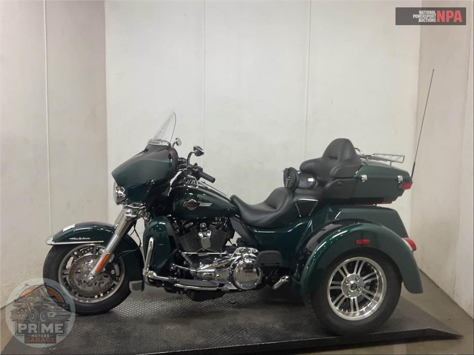 2024 Harley-Davidson FLHTCUTG TRI GLIDE ULTRA CLASSIC — фото 3