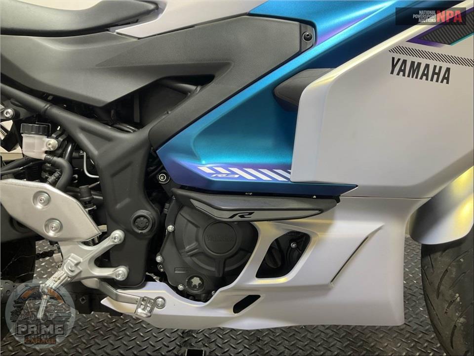 2025 Yamaha YZF-R3 — фото 7