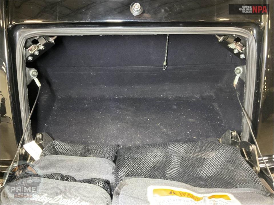 2009 Harley-Davidson FLHTCUTG TRIGLIDE ULTRA CLASSIC — фото 18