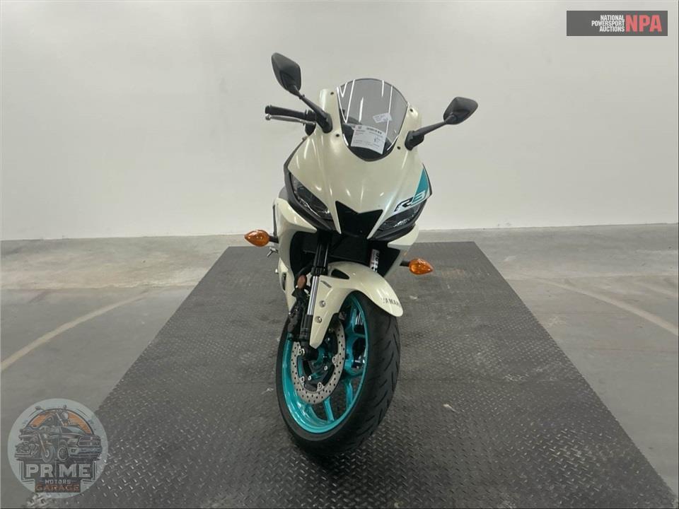 2024 Yamaha YZF-R3 — фото 2