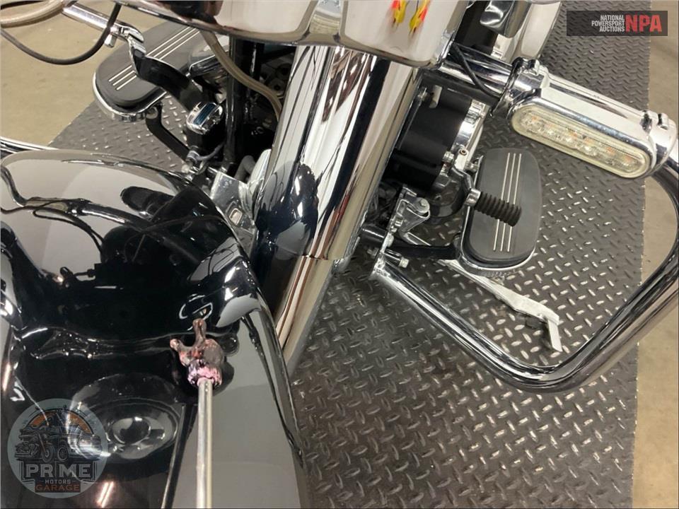 2015 Harley-Davidson FLHX STREET GLIDE — фото 14
