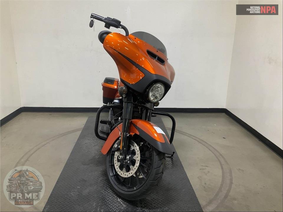 2019 Harley-Davidson FLHXS STREET GLIDE SPECIAL — фото 2
