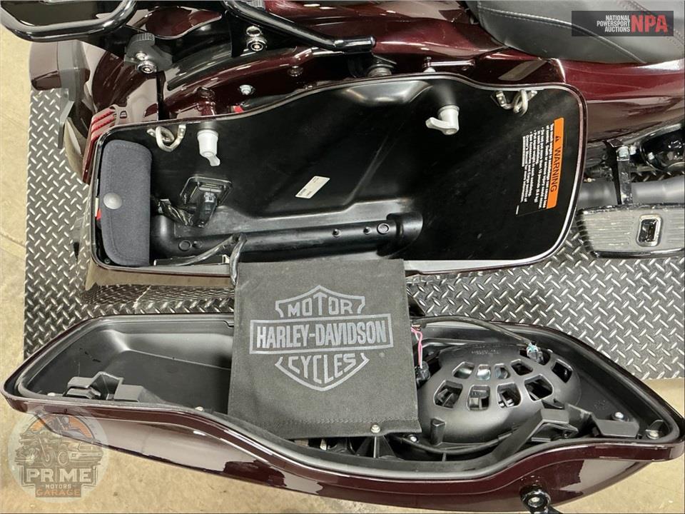 2019 Harley-Davidson FLHXSE CVO STREET GLIDE — фото 20