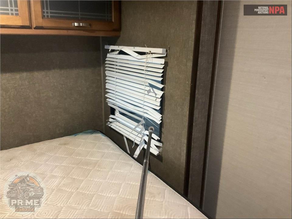 2017 Keystone Rv M-38 BH - SPRINGDALE SERIES — фото 29