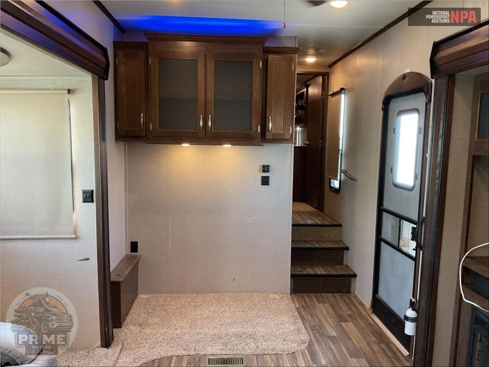 2017 Keystone Rv M-340 BH - MONTANA HIGH COUNTRY FIFTH WHEEL SERIES — фото 3