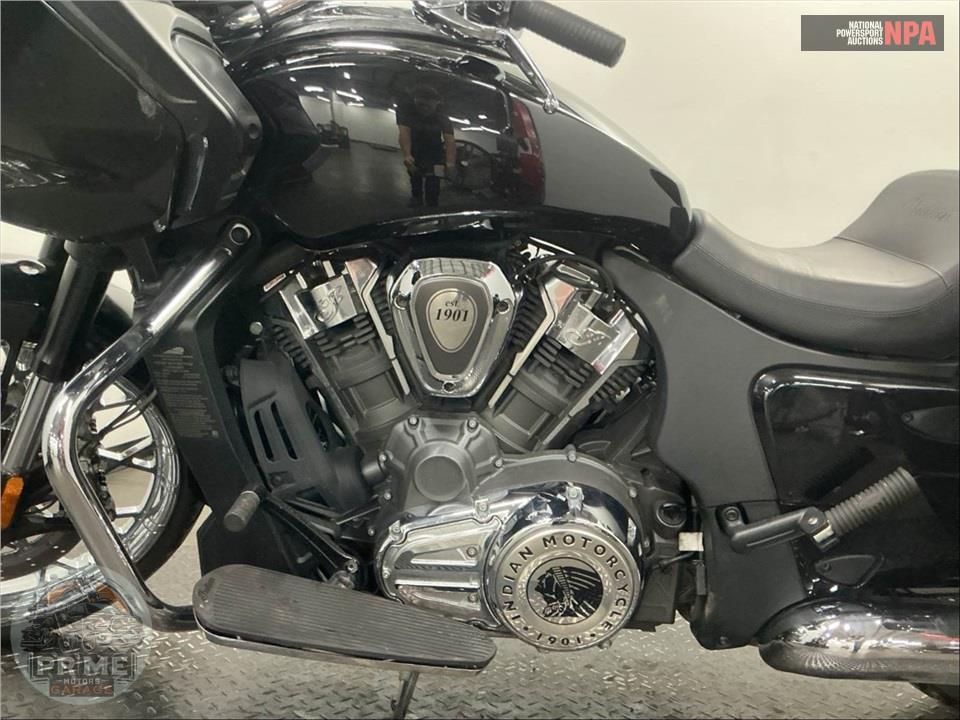 2020 Indian Motorcycle CHALLENGER LIMITED (BLACK) — фото 7