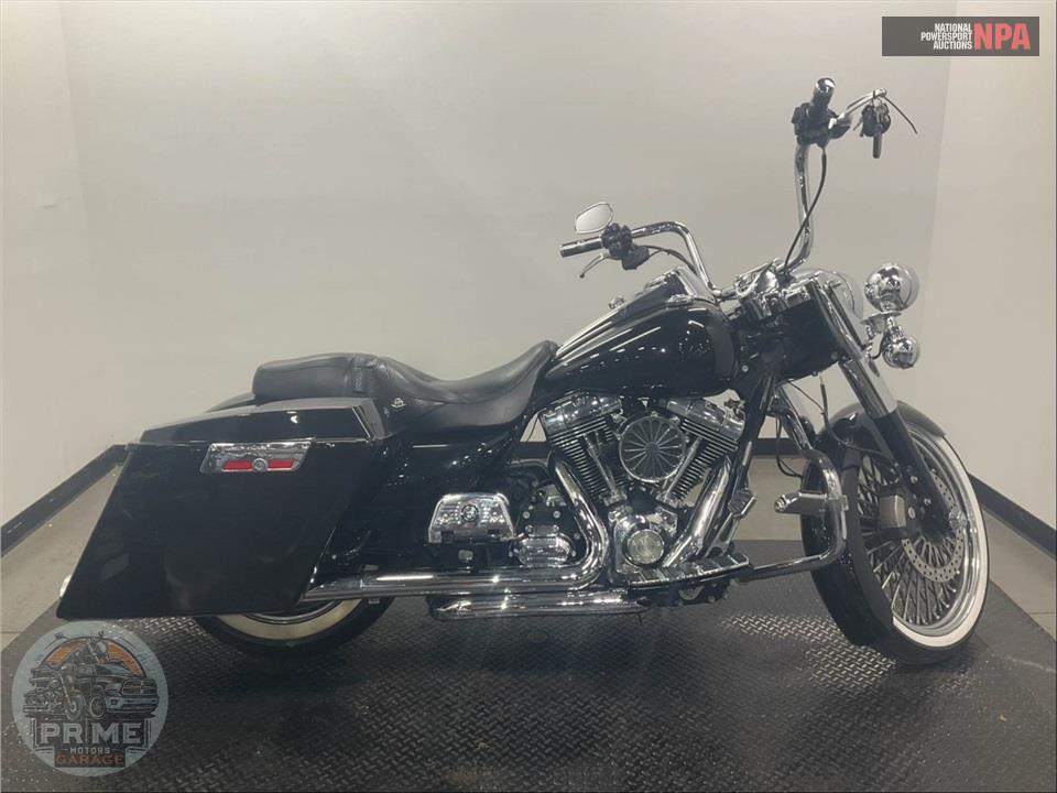2010 HARLEY-DAVIDSON FLHRC ROAD KING CLASSIC
