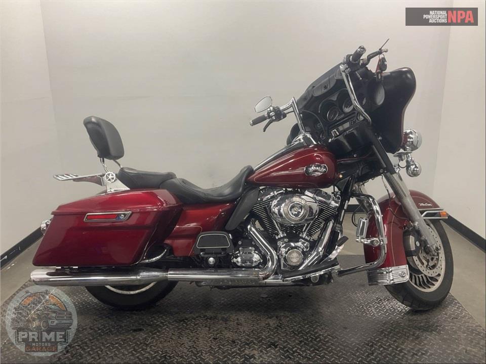 2010 Harley-Davidson FLHTCU ULTRA CLASSIC ELECTRA GLIDE — фото 1