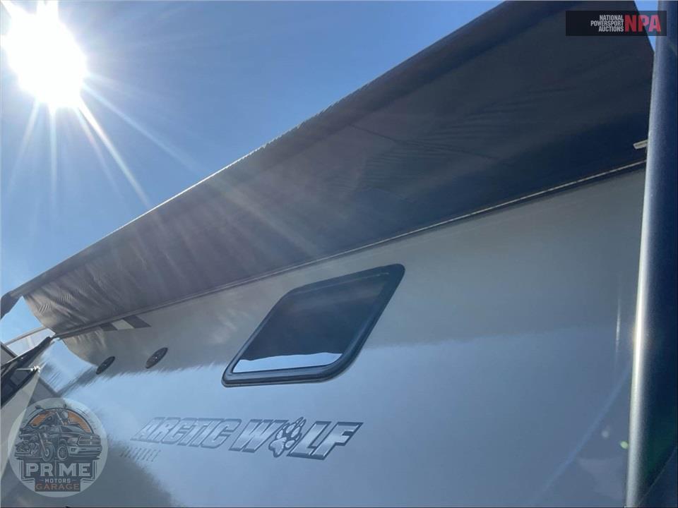 2022 Cherokee By Forest River M-3660SUITE ARCTIC WOLF FIFTH WHEEL SERIES — фото 47
