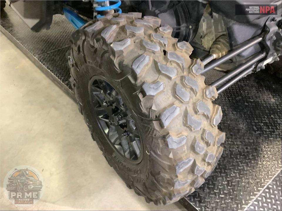 2023 Can-Am MAVERICK X3 DS TURBO RR 64 — фото 30