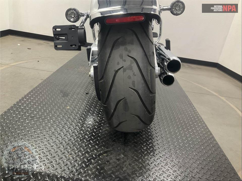 2025 Harley-Davidson FLSTFI SOFTAIL FAT BOY GRAY GHOST — фото 16