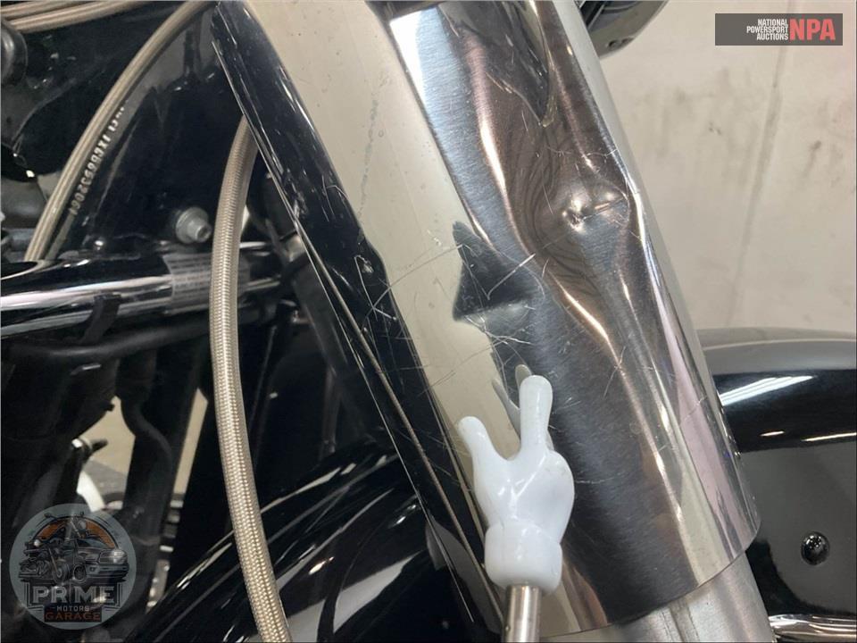 2016 Harley-Davidson FLHTK ELECTRA GLIDE ULTRA LIMITED — фото 43
