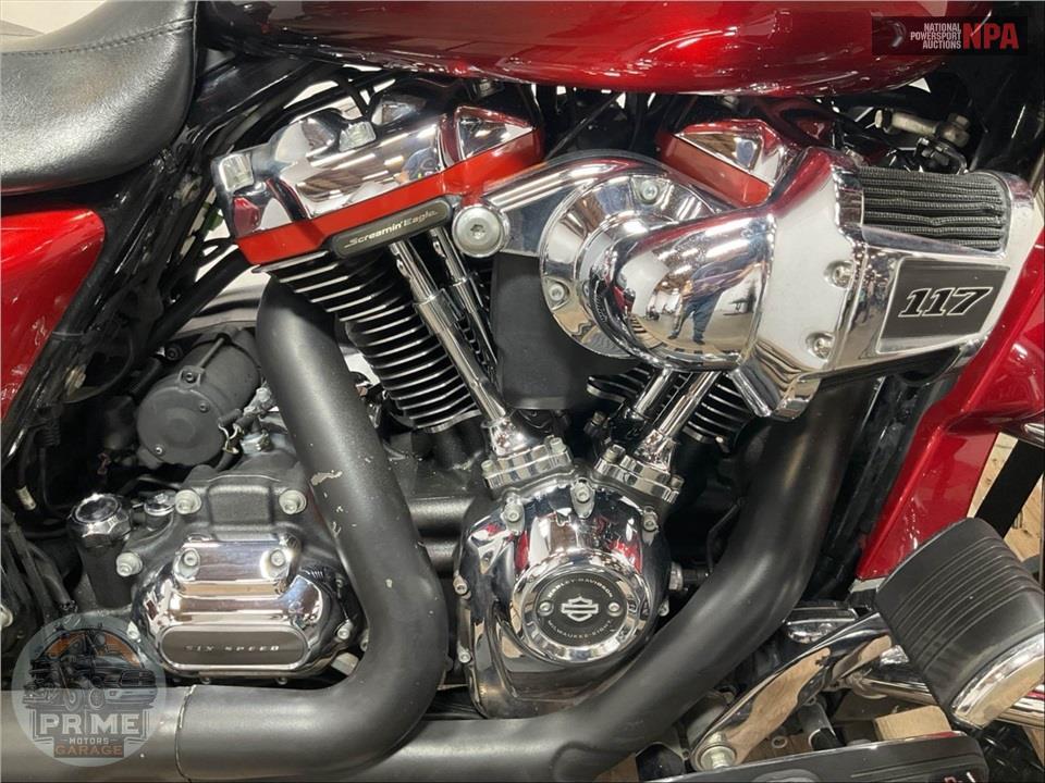 2021 Harley-Davidson FLTRXSE CVO ROAD GLIDE — фото 6