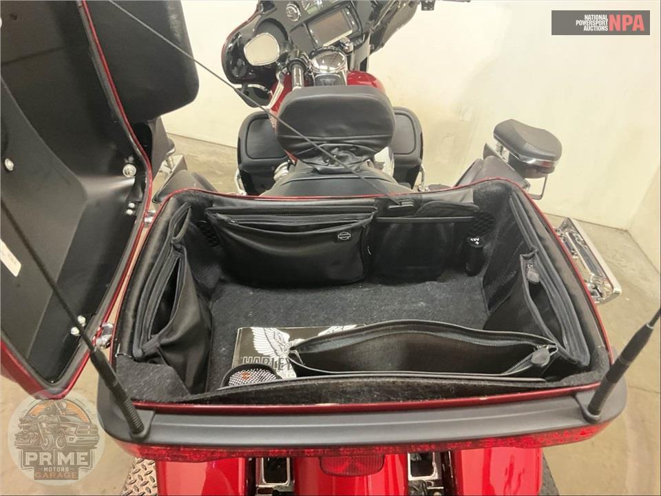 2018 Harley-Davidson FLHTKL ULTRA LIMITED LOW — фото 23