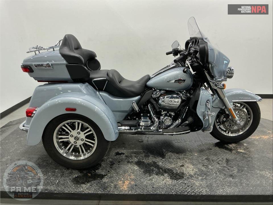 2023 Harley-Davidson FLHTCUTG TRI GLIDE ULTRA CLASSIC — фото 1