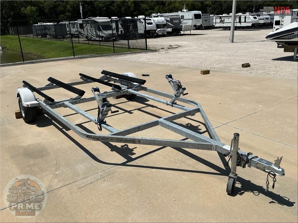 2022 Magic Tilt Trailers DWC2500 — фото 1