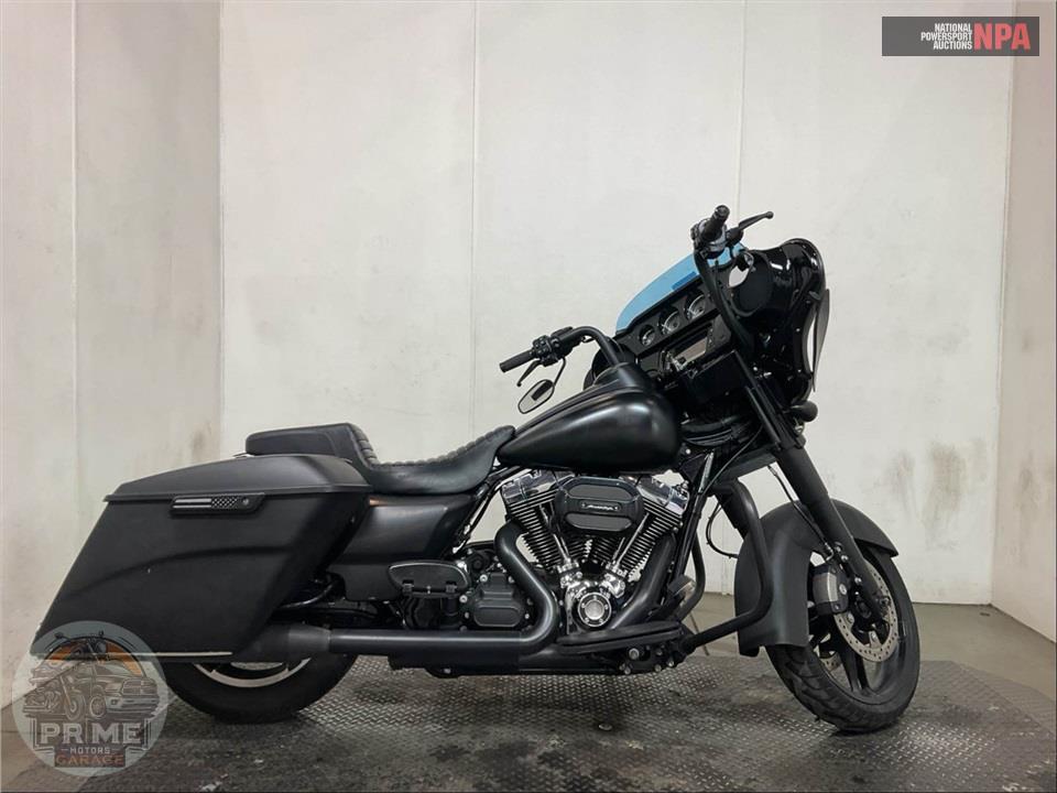 2016 Harley-Davidson FLHXS STREET GLIDE SPECIAL — фото 1