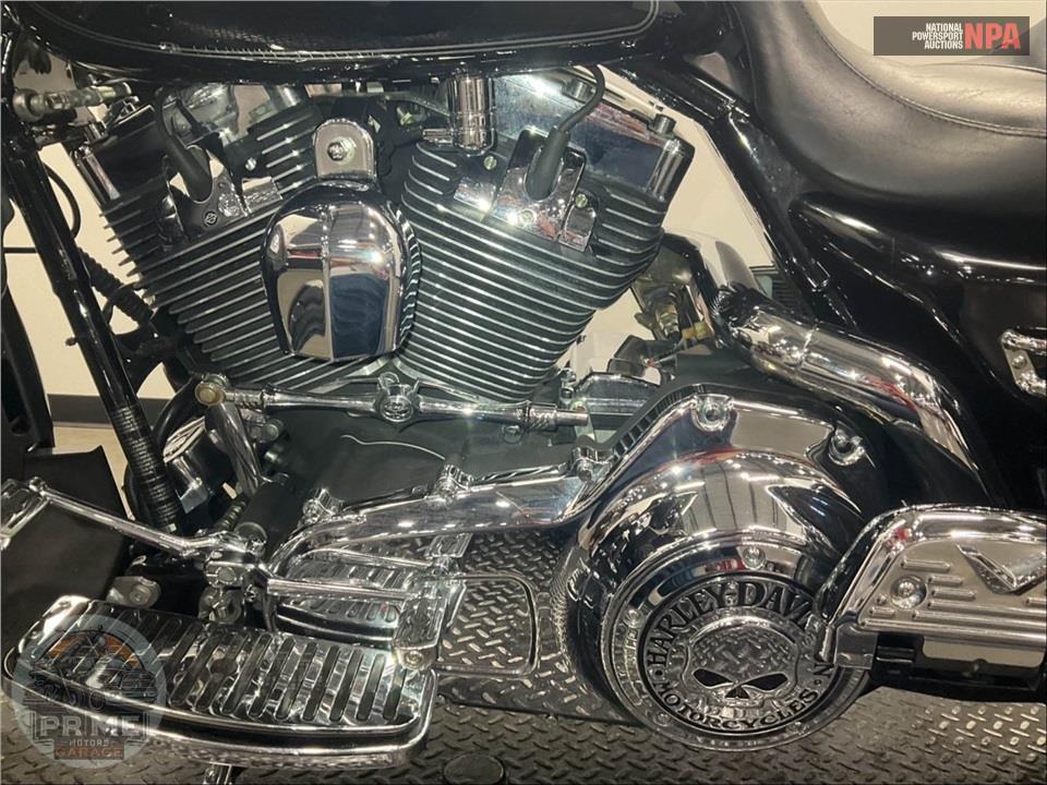 2008 Harley-Davidson FLHTC ELECTRA GLIDE CLASSIC — фото 7