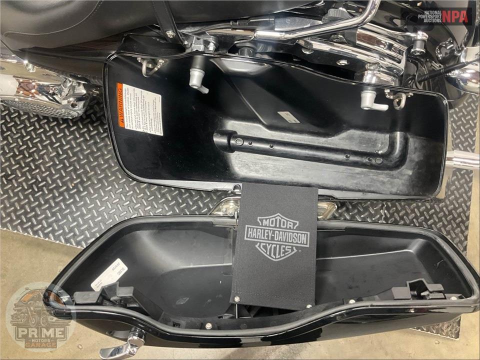 2020 Harley-Davidson FLHX STREET GLIDE — фото 21