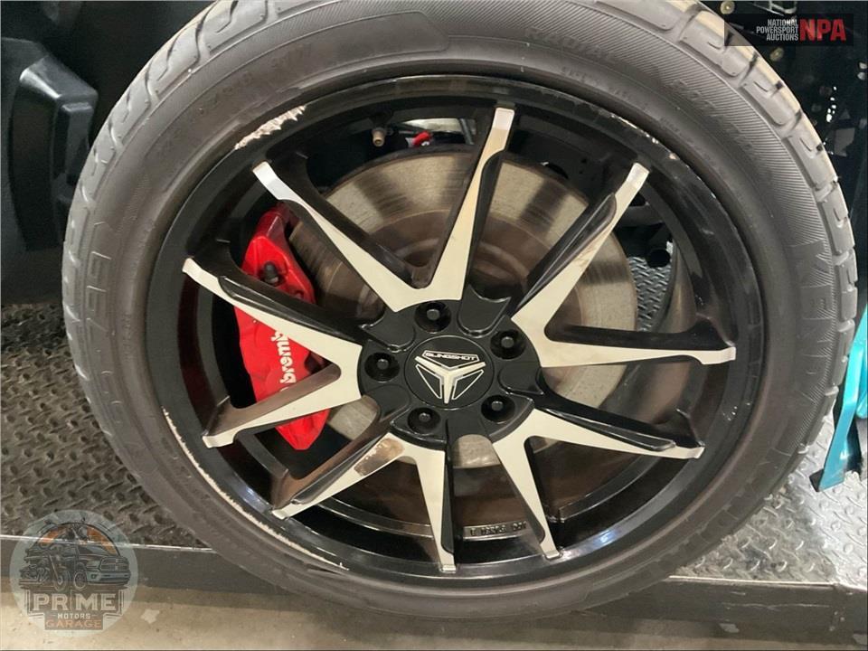 2022 Polaris SLINGSHOT R AUTODRIVE — фото 24