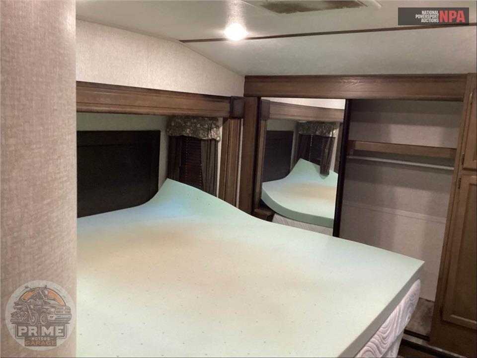 2019 Keystone Rv M-338 RLK COUGAR FIFTH WHEEL SERIES — фото 9