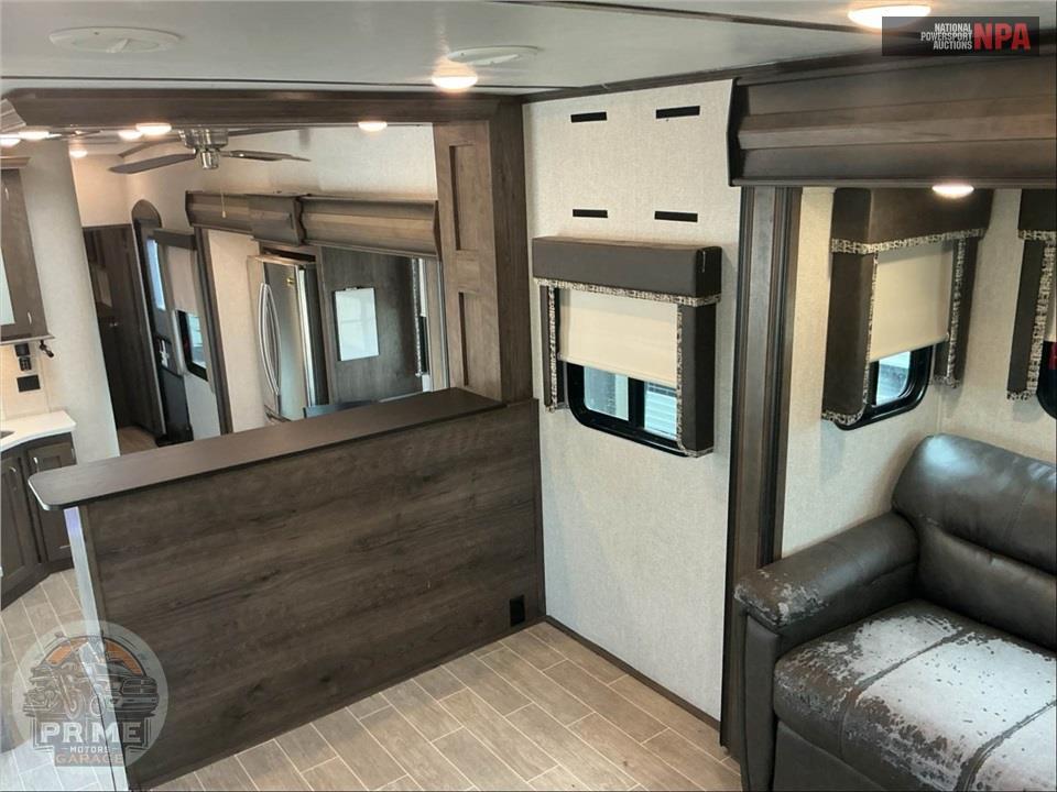 2019 Keystone Rv M-375 FL - MONTANA HIGH COUNTRY FIFTH WHEEL SERIES — фото 8