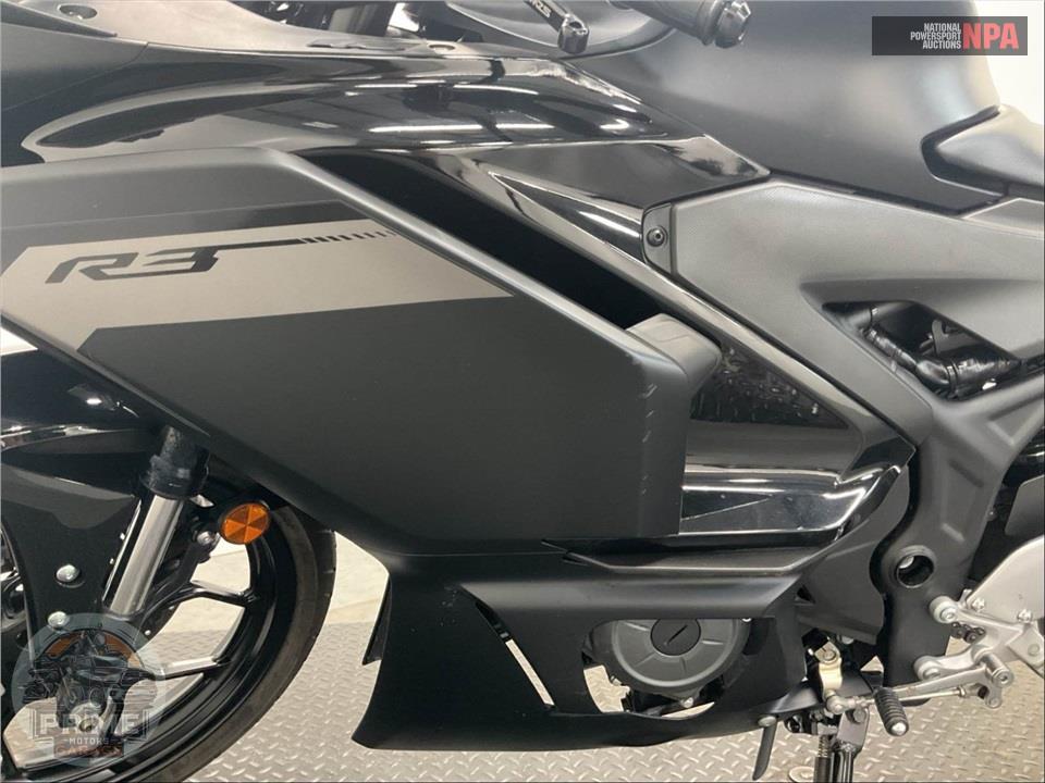 2025 Yamaha YZF-R3 — фото 16