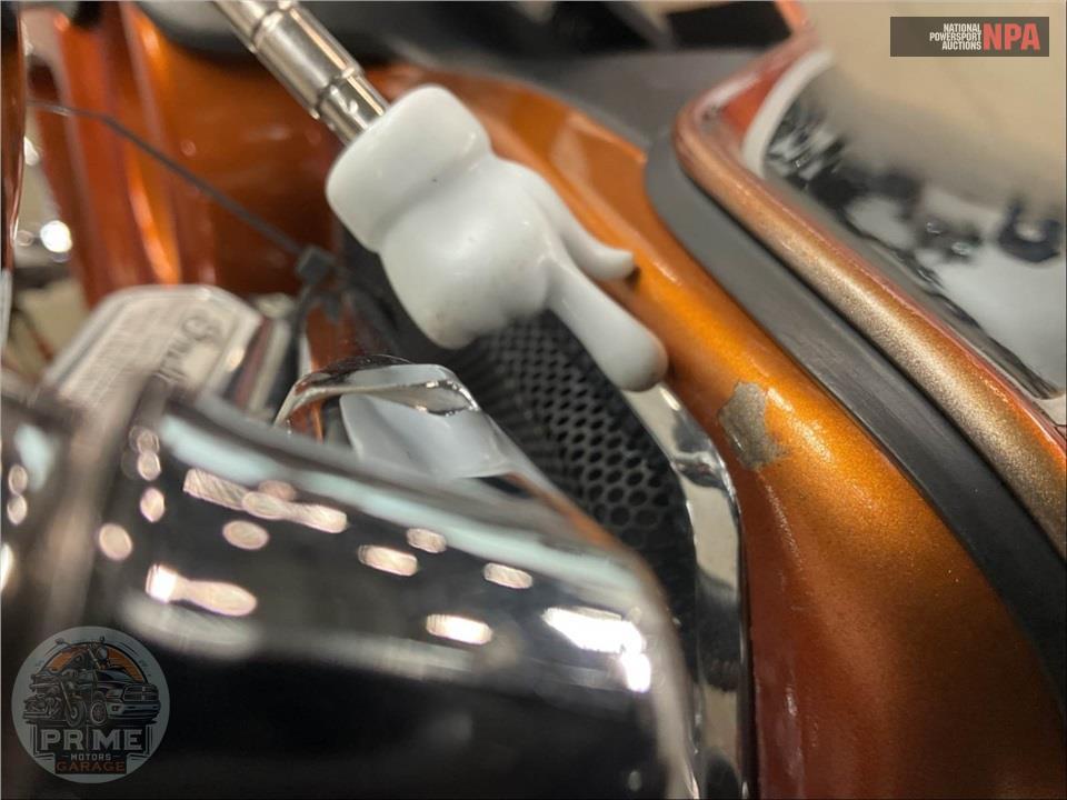 2018 Indian Motorcycle ROADMASTER (TWO-TONE) — фото 17