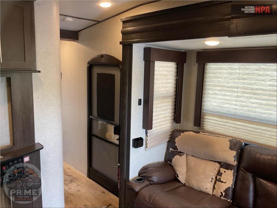 2018 Keystone Rv M-35 - CARBON TOY HAULER SERIES — фото 8
