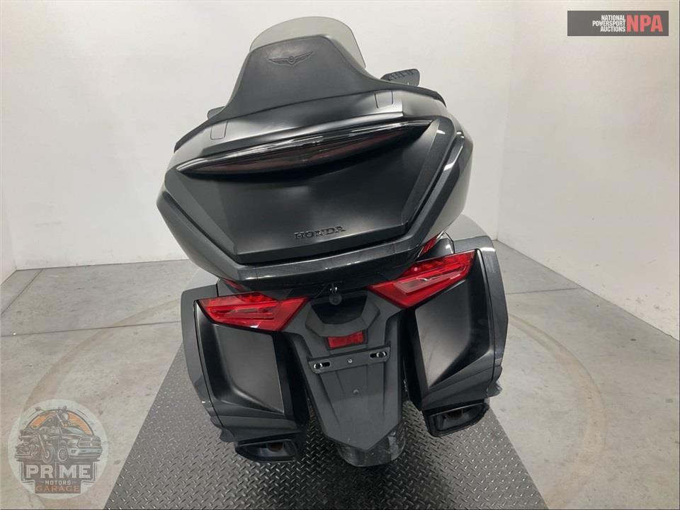 2022 Honda GL1800D GOLDWING TOUR DCT — фото 4
